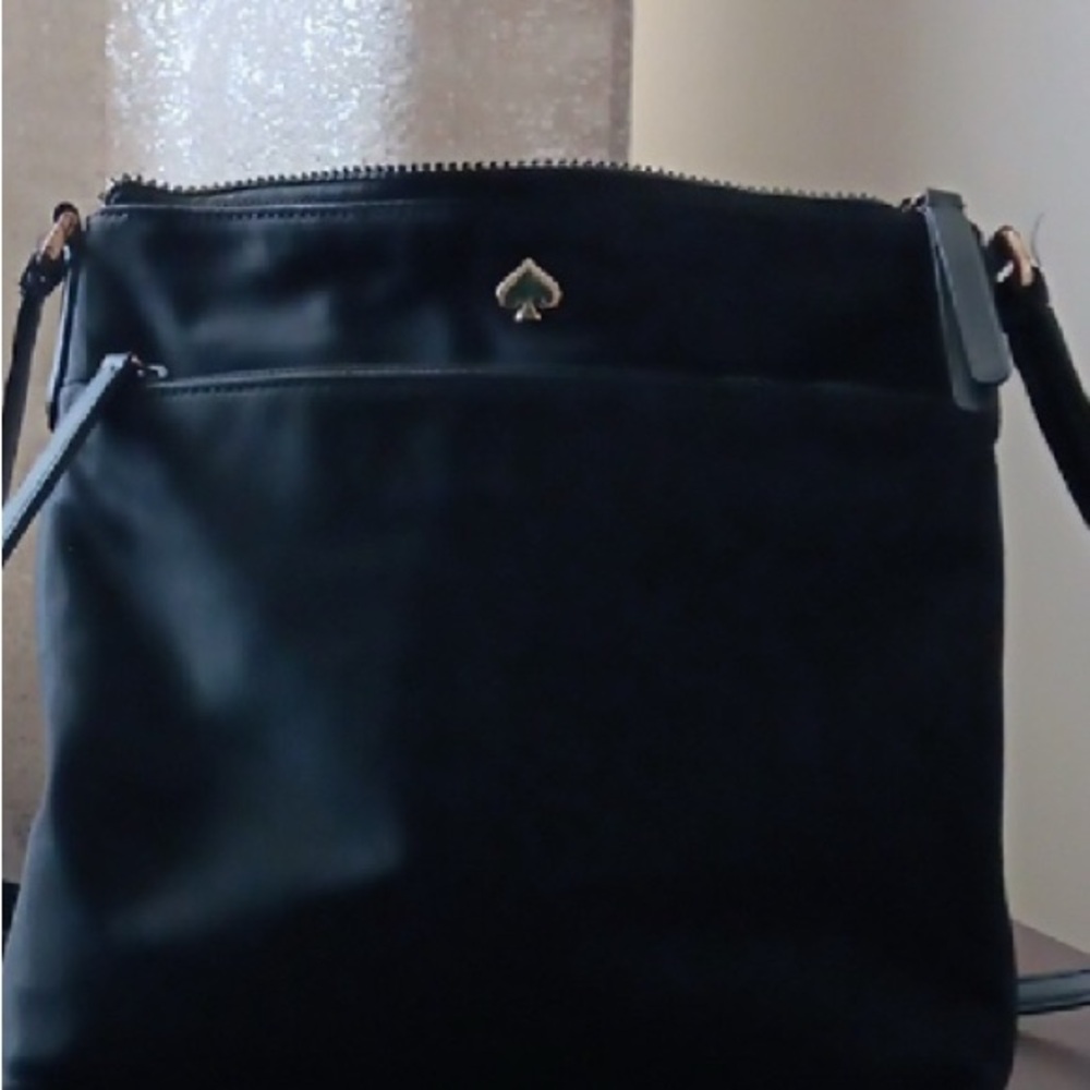 ♠️ Kate Spade branded ♠️ beautiful classic black colored  Crossbody bag 💋